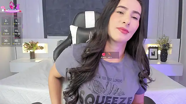 SaraGomez1 online show from 09-19-25, 01:37