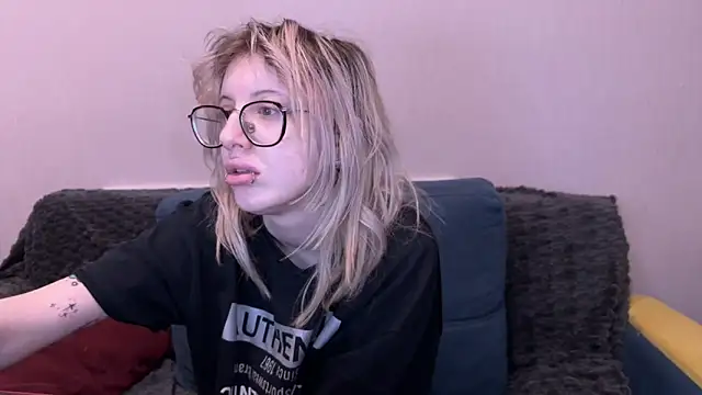 moundliicht1 online show from 10-29-25, 08:30