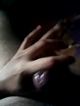 Snapshot of sanju599 chatting on 11-23-25, 08:57 sanju599 online show from 11-23-25, 08:57