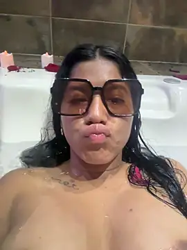 NiaBlanco online show from 02-11-26, 10:53