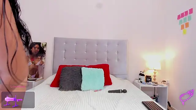 NiaBlanco online show from 09-29-25, 07:41