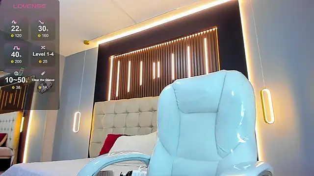 Lobo 17  online show from 03-18-26, 04:15