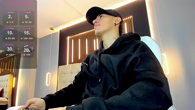 Lobo 17  online show from 03-10-26, 03:43