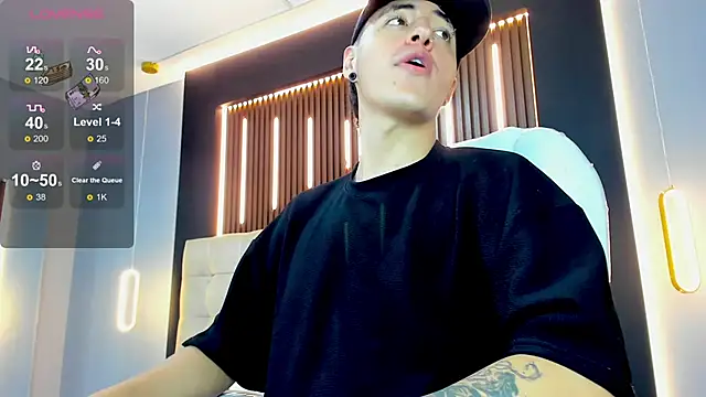 Lobo 17  online show from 03-06-26, 03:45