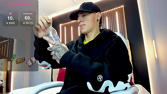 Lobo 17  online show from 02-15-26, 03:51