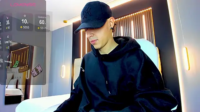 Lobo 17  online show from 02-08-26, 03:37