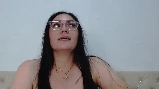 Snapshot of marlymilf6 chatting on 01-23-25, 02:44 marlymilf6 online show from 01-23-25, 02:44