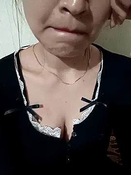 Snapshot of AssAsiancute chatting on 02-21-25, 04:48 AssAsiancute online show from 02-21-25, 04:48