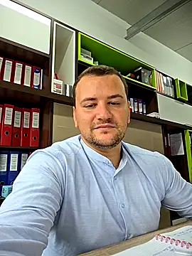 Snapshot of KarlosCarutox chatting on 09-10-25, 11:09 KarlosCarutox online show from 09-10-25, 11:09