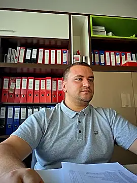 Snapshot of KarlosCarutox chatting on 09-18-25, 01:36 KarlosCarutox online show from 09-18-25, 01:36