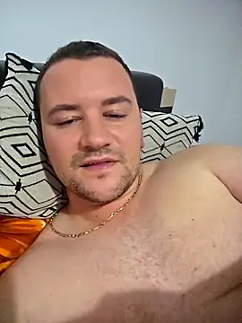 Snapshot of KarlosCarutox chatting on 10-02-25, 04:21 KarlosCarutox online show from 10-02-25, 04:21