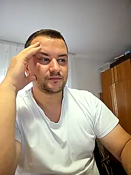 Snapshot of KarlosCarutox chatting on 09-09-25, 03:54 KarlosCarutox online show from 09-09-25, 03:54