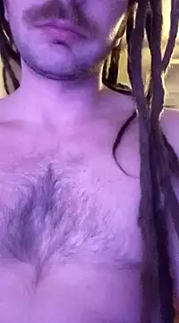 Snapshot of QcMisterv13 chatting on 02-08-25, 01:22 QcMisterv13 online show from 02-08-25, 01:22
