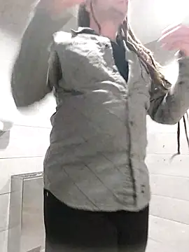 QcMisterv13 online show from 11-11-25, 08:25