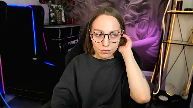 AphexQueen online show from 02-14-25, 07:12