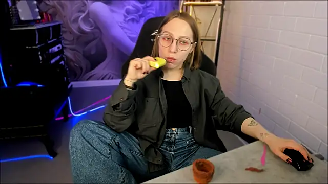 AphexQueen online show from 02-27-25, 12:12