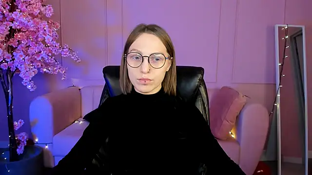 AphexQueen online show from 02-21-25, 01:11