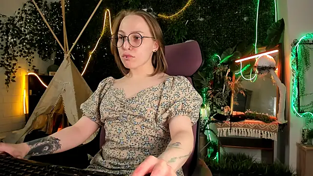 AphexQueen online show from 09-29-25, 10:44