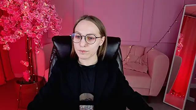 AphexQueen online show from 03-14-25, 04:19