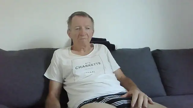 naturiste974 online show from 06-18-26, 05:28