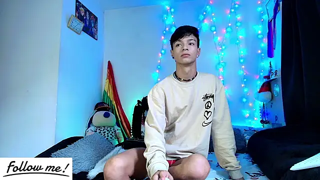 Snapshot of twink_sebas_ chatting on 01-05-25, 02:41 twink sebas  online show from 01-05-25, 02:41