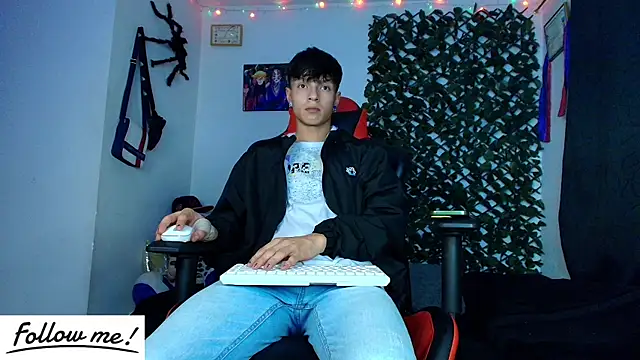 Snapshot of twink_sebas_ chatting on 02-03-25, 03:09 twink sebas  online show from 02-03-25, 03:09