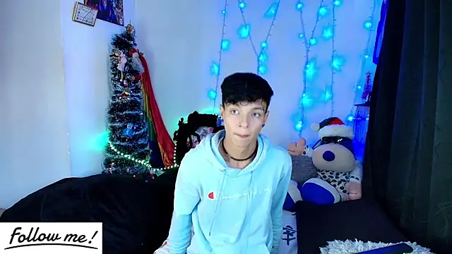 Snapshot of twink_sebas_ chatting on 12-31-24, 03:20 twink sebas  online show from 12-31-24, 03:20