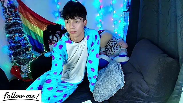 Snapshot of twink_sebas_ chatting on 12-29-24, 10:03 twink sebas  online show from 12-29-24, 10:03