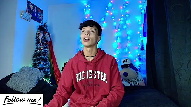 Snapshot of twink_sebas_ chatting on 01-01-25, 08:02 twink sebas  online show from 01-01-25, 08:02