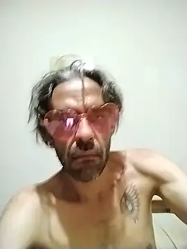 Snapshot of Sexoardiente69 chatting on 06-24-26, 08:35 Sexoardiente69 online show from 06-24-26, 08:35