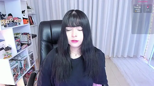 misshoneyxxx online show from 10-07-25, 04:46