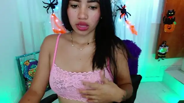 Snapshot of Marybaby_69 chatting on 10-23-25, 01:54 Marybaby 69 online show from 10-23-25, 01:54