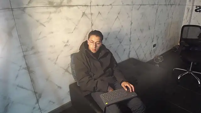 Andy Joy  online show from 11-08-25, 11:25