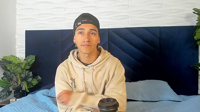 Andy Joy  online show from 04-06-26, 10:27