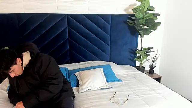 Andy Joy  online show from 10-18-25, 10:50