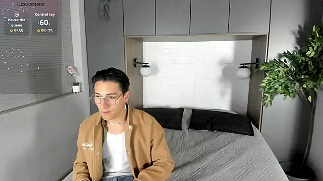 Andy Joy  online show from 05-10-26, 11:03