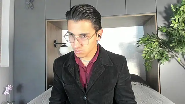 Andy Joy  online show from 04-12-26, 11:46