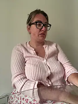 Snapshot of Miss_Stassi chatting on 06-02-26, 08:47 Miss Stassi online show from 06-02-26, 08:47