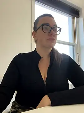 Snapshot of Miss_Stassi chatting on 12-04-24, 09:01 Miss Stassi online show from 12-04-24, 09:01