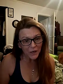 Snapshot of skyeb0787 chatting on 01-03-25, 12:00 skyeb0787 online show from 01-03-25, 12:00