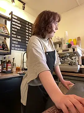 cinnabon  online show from 04-10-26, 10:44