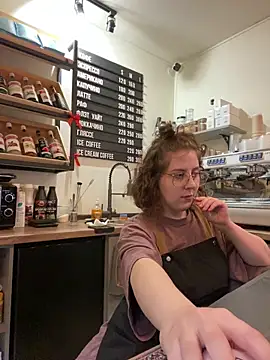 cinnabon  online show from 02-05-26, 02:57