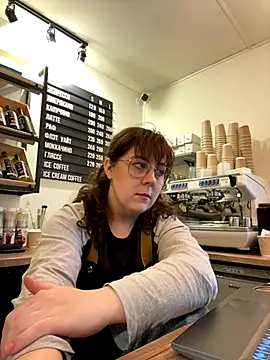 cinnabon  online show from 10-26-25, 08:48