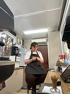 Snapshot of cinnabon_ chatting on 02-12-25, 02:32 cinnabon  online show from 02-12-25, 02:32