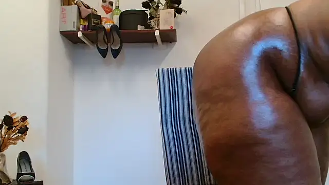 xTALLSEXYBUMx online show from 10-15-25, 04:33