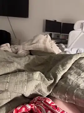 INboy95 online show from 12-20-25, 04:26