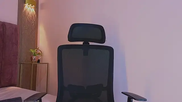 Emy leon online show from 11-11-25, 07:08