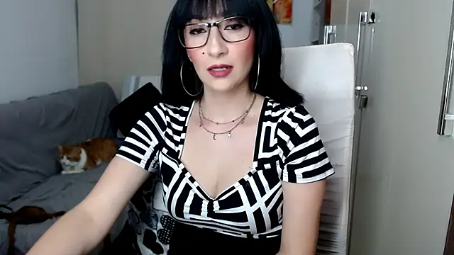 Laura-pervert online show from 10-10-25, 01:17