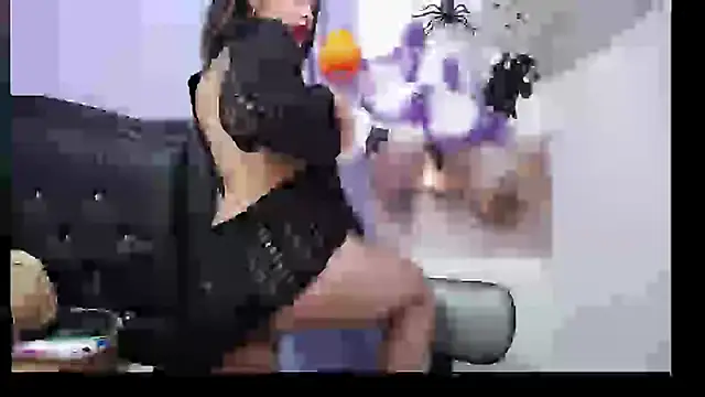 Snapshot of jadde_blair chatting on 10-27-25, 11:27 jadde blair online show from 10-27-25, 11:27