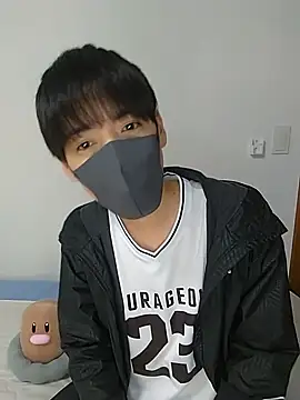 Snapshot of itsme_LEON chatting on 03-10-25, 01:00 itsme LEON online show from 03-10-25, 01:00